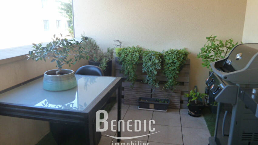 46024884f - Attribut alt par défaut.