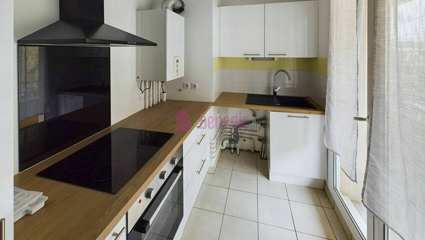 4255059a - Attribut alt par défaut.