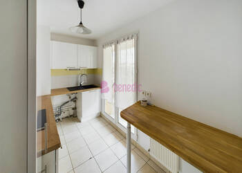 4255059c - Attribut alt par défaut.