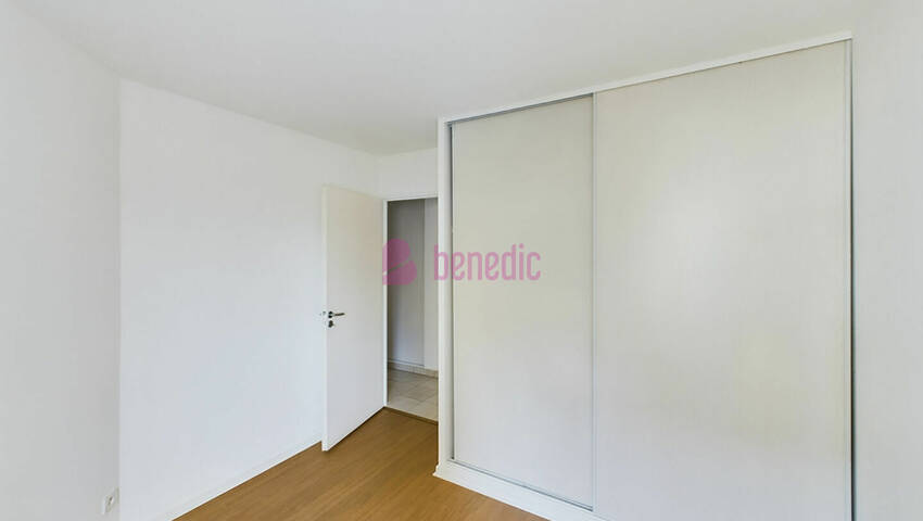 4255059i - Attribut alt par défaut.