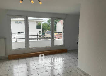 46085612a - Attribut alt par défaut.