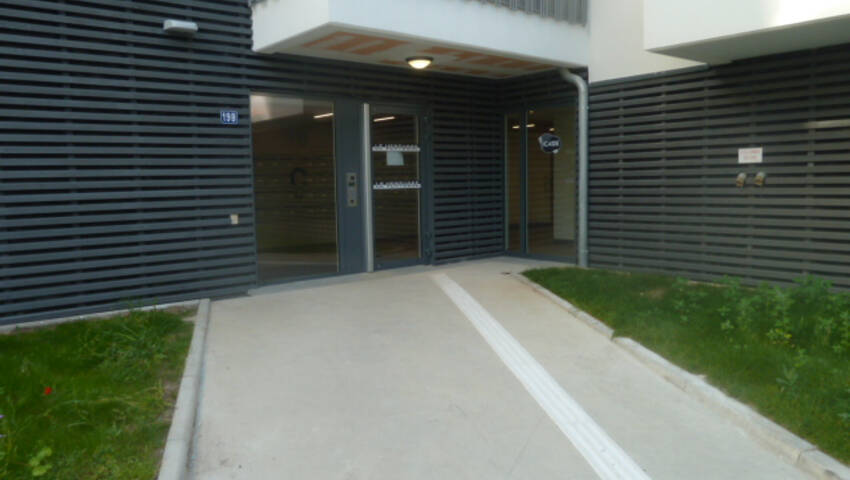 38560278m - Attribut alt par défaut.