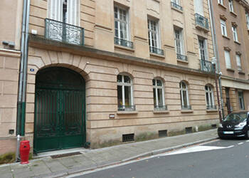 4255489c - Attribut alt par défaut.