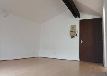 4253112a - Attribut alt par défaut.