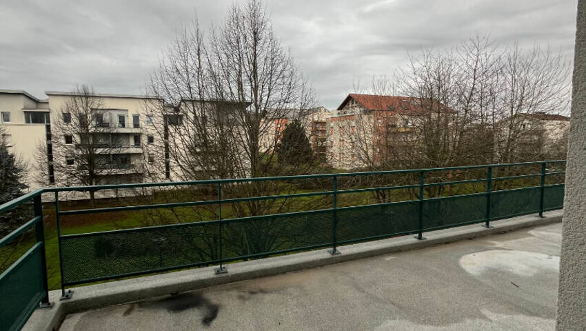 4254322c - Attribut alt par défaut.