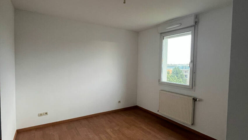 4254322f - Attribut alt par défaut.