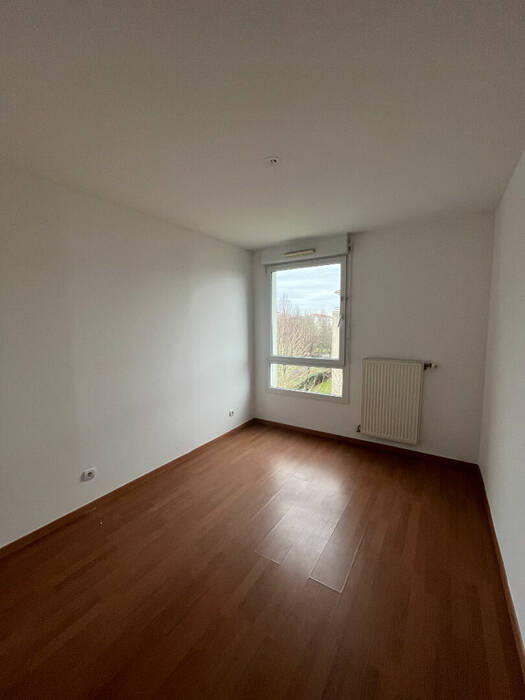 4254322g - Attribut alt par défaut.