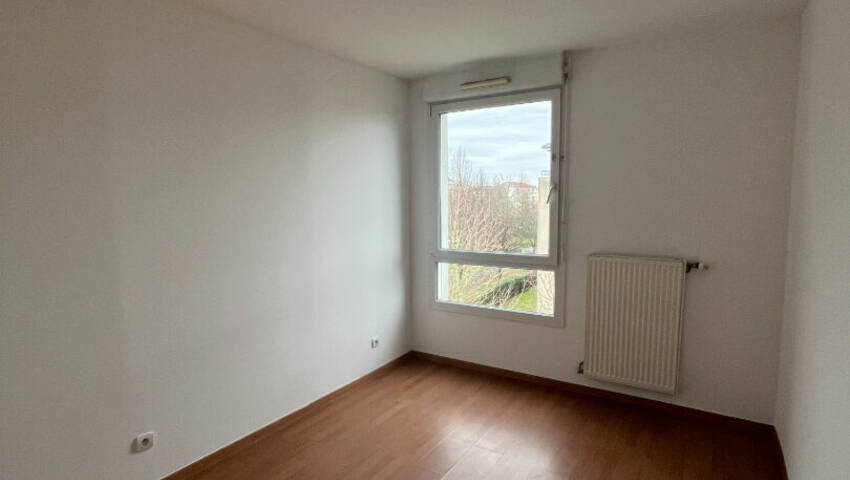 4254322g - Attribut alt par défaut.