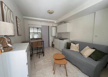 4254313a - Attribut alt par défaut.