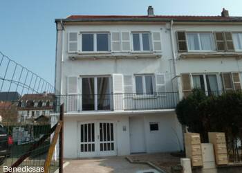 5272725c - Attribut alt par défaut.