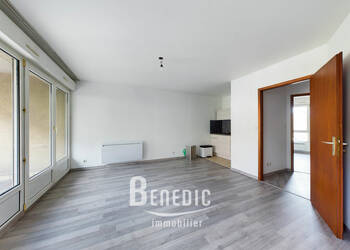 45998099a - Attribut alt par défaut.