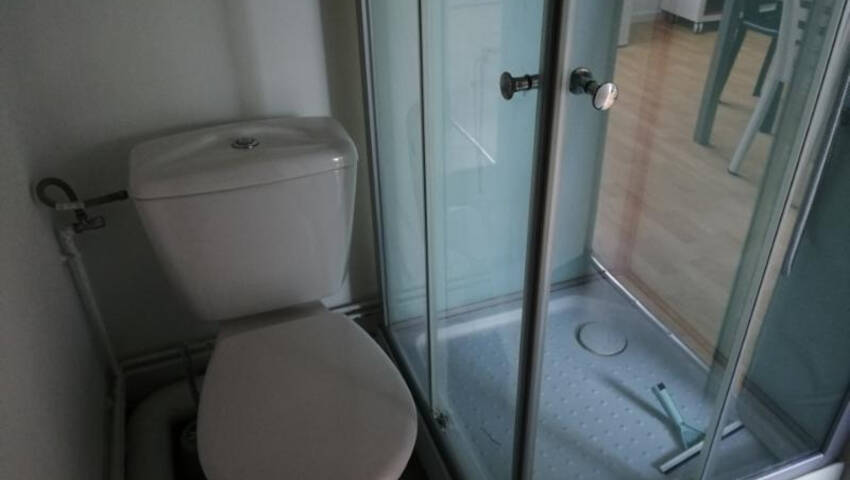 4246768f - Attribut alt par défaut.