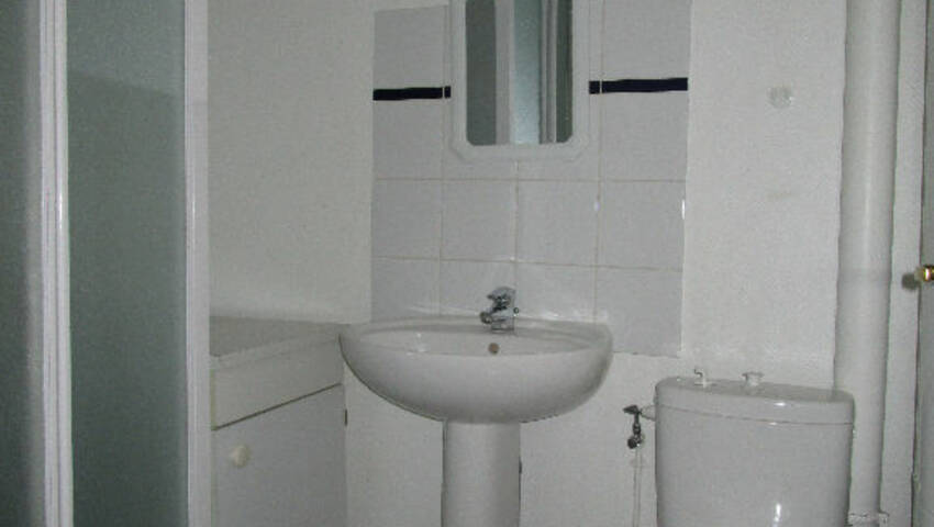 4254214e - Attribut alt par défaut.