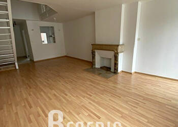 41705888b - Attribut alt par défaut.