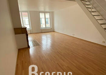 41705888c - Attribut alt par défaut.