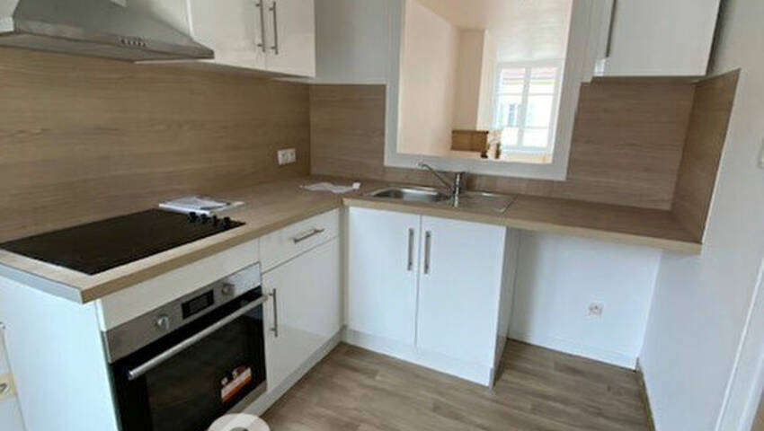 41705888d - Attribut alt par défaut.