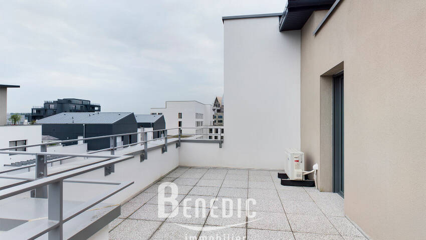 46826953f - Attribut alt par défaut.