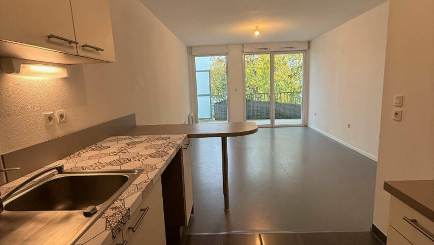 15904274c - Attribut alt par défaut.