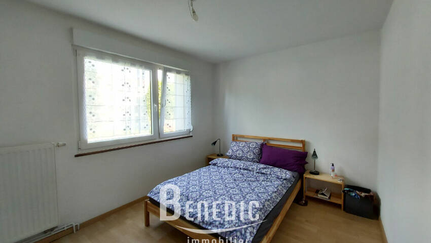 46980658c - Attribut alt par défaut.