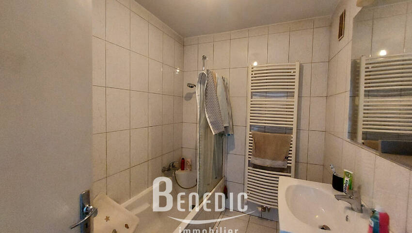 46980658e - Attribut alt par défaut.