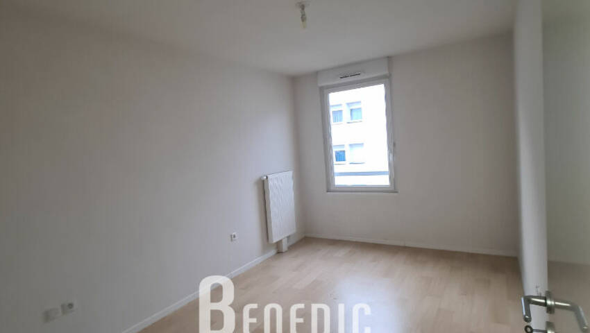 47215761e - Attribut alt par défaut.