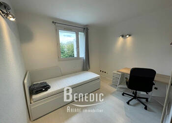 47336215b - Attribut alt par défaut.