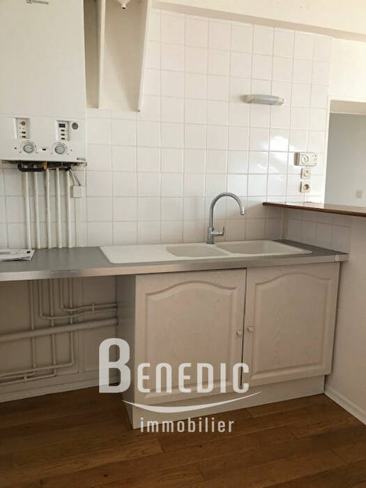 4247266c - Attribut alt par défaut.