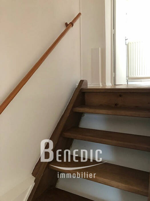 4247266e - Attribut alt par défaut.