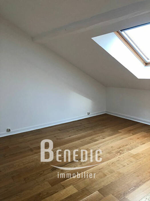 4247266f - Attribut alt par défaut.