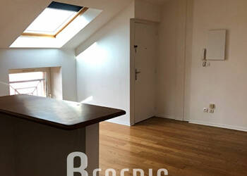 4247266a - Attribut alt par défaut.