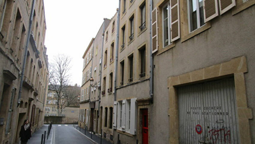 23388642l - Attribut alt par défaut.