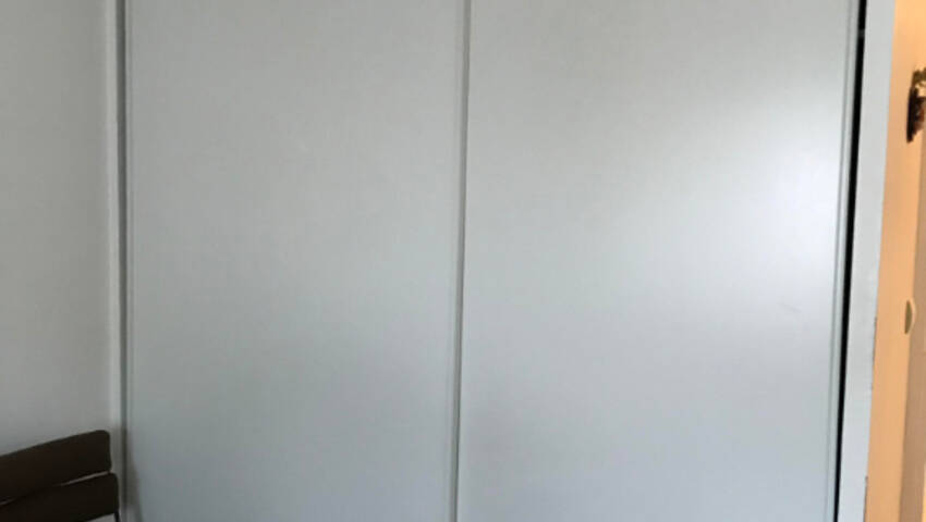 4246039d - Attribut alt par défaut.