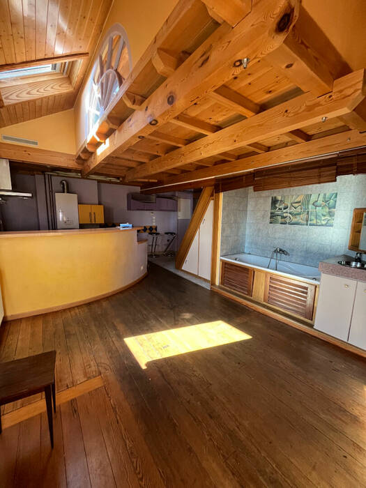 4253123b - Attribut alt par défaut.