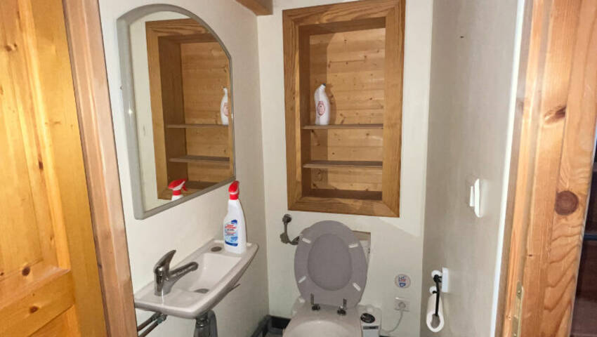 4253123g - Attribut alt par défaut.