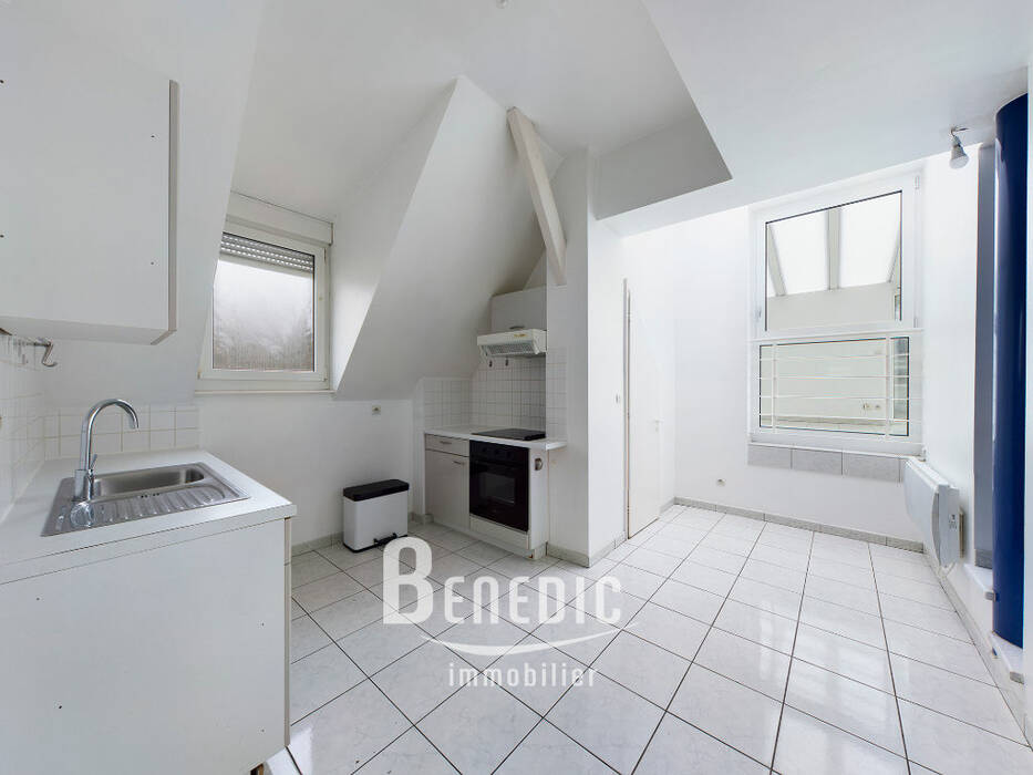 17369475b - Attribut alt par défaut.