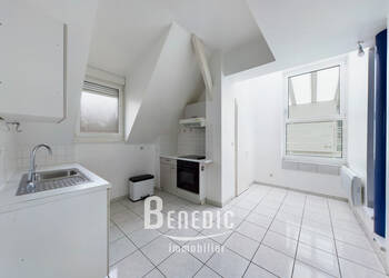 17369475b - Attribut alt par défaut.