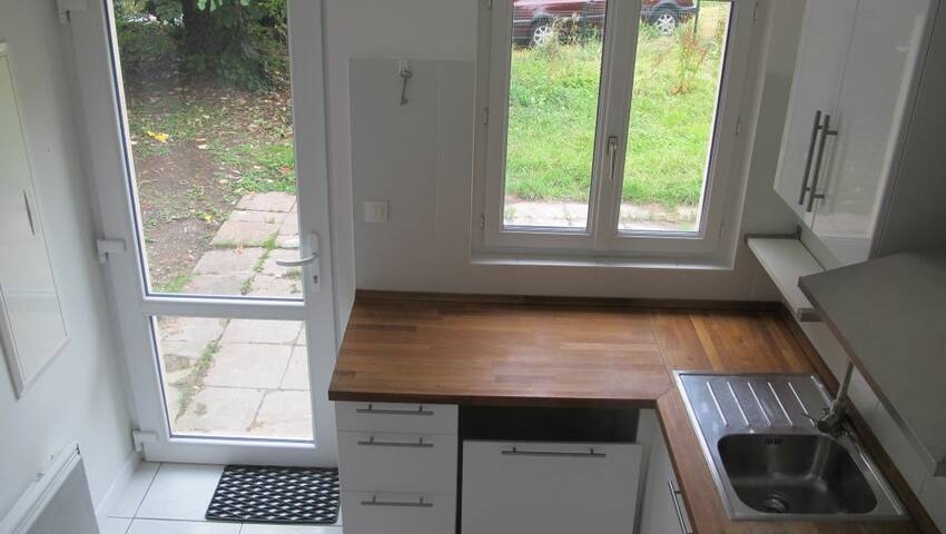 11407065b - Attribut alt par défaut.