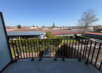 48492104a - Attribut alt par défaut.