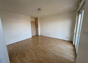 48492104c - Attribut alt par défaut.