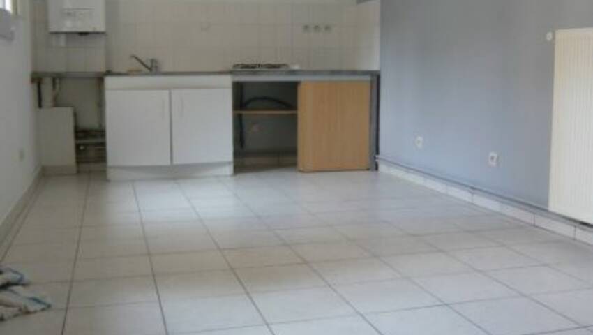 4247428b - Attribut alt par défaut.