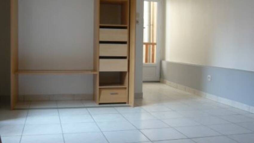 4247428e - Attribut alt par défaut.