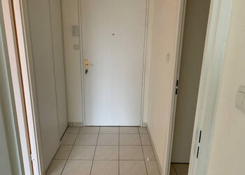 4253615b - Attribut alt par défaut.