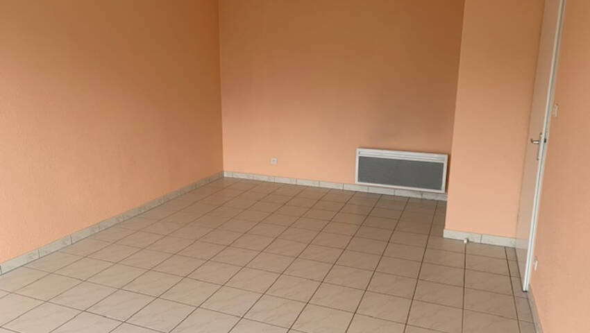 4253615f - Attribut alt par défaut.