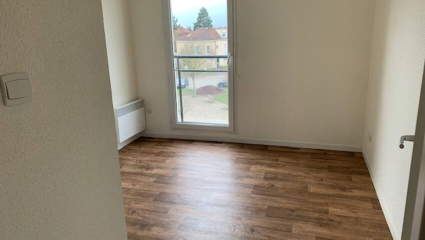 4253615j - Attribut alt par défaut.