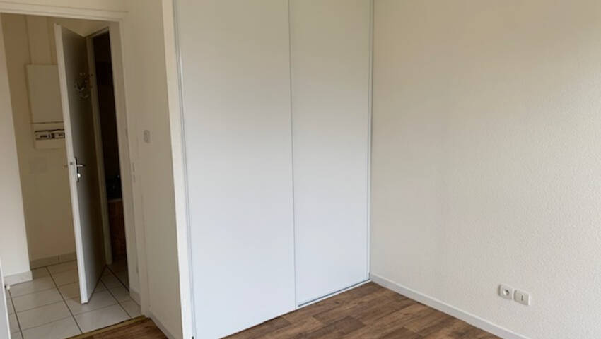 4253615k - Attribut alt par défaut.