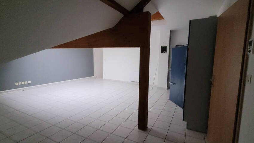 48771355b - Attribut alt par défaut.