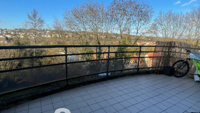 4255191d - Attribut alt par défaut.