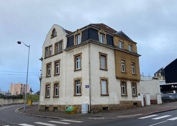 49073664a - Attribut alt par défaut.