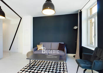 49086640b - Attribut alt par défaut.