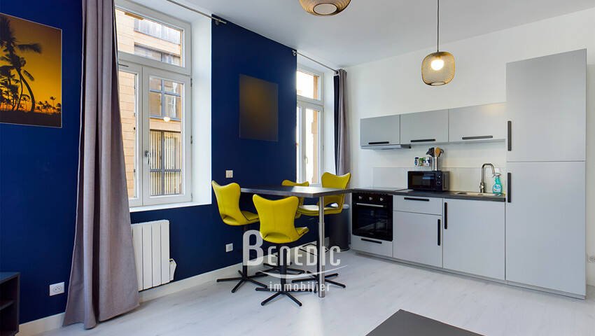 49085686b - Attribut alt par défaut.